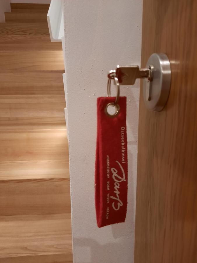 Ferienwohnung Rote Kate บอร์น ภายนอก รูปภาพ