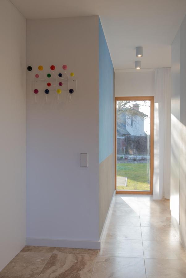 Ferienwohnung Rote Kate บอร์น ภายนอก รูปภาพ