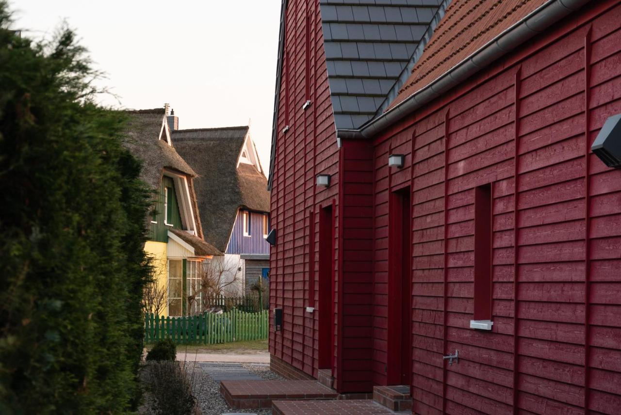 Ferienwohnung Rote Kate บอร์น ภายนอก รูปภาพ